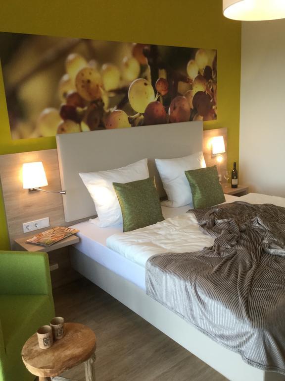 Weingut Bastian Hotell Brauneberg Rum bild
