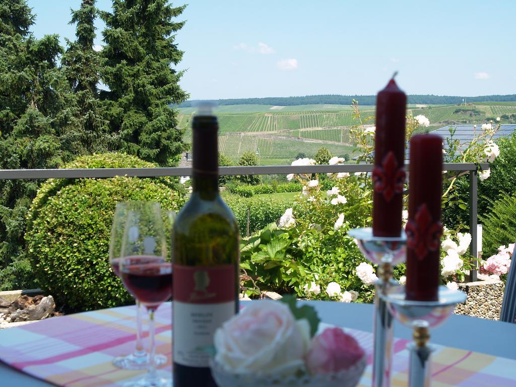 Weingut Bastian Hotell Brauneberg Exteriör bild