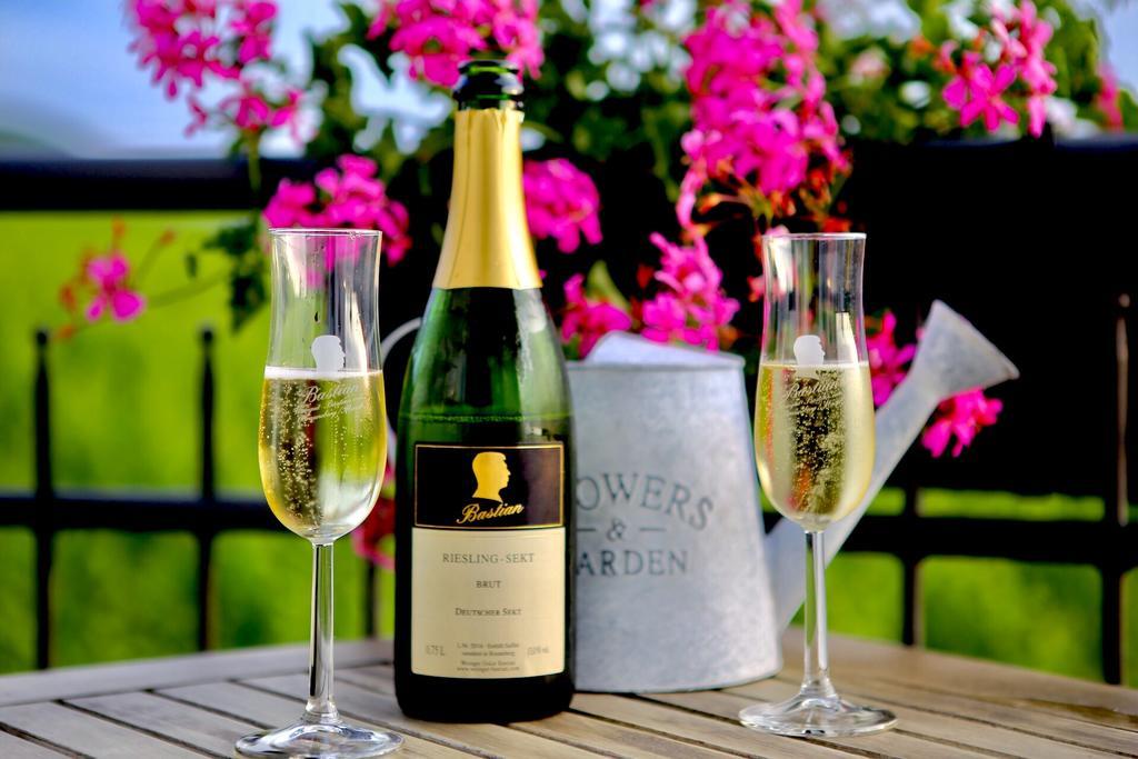 Weingut Bastian Hotell Brauneberg Exteriör bild