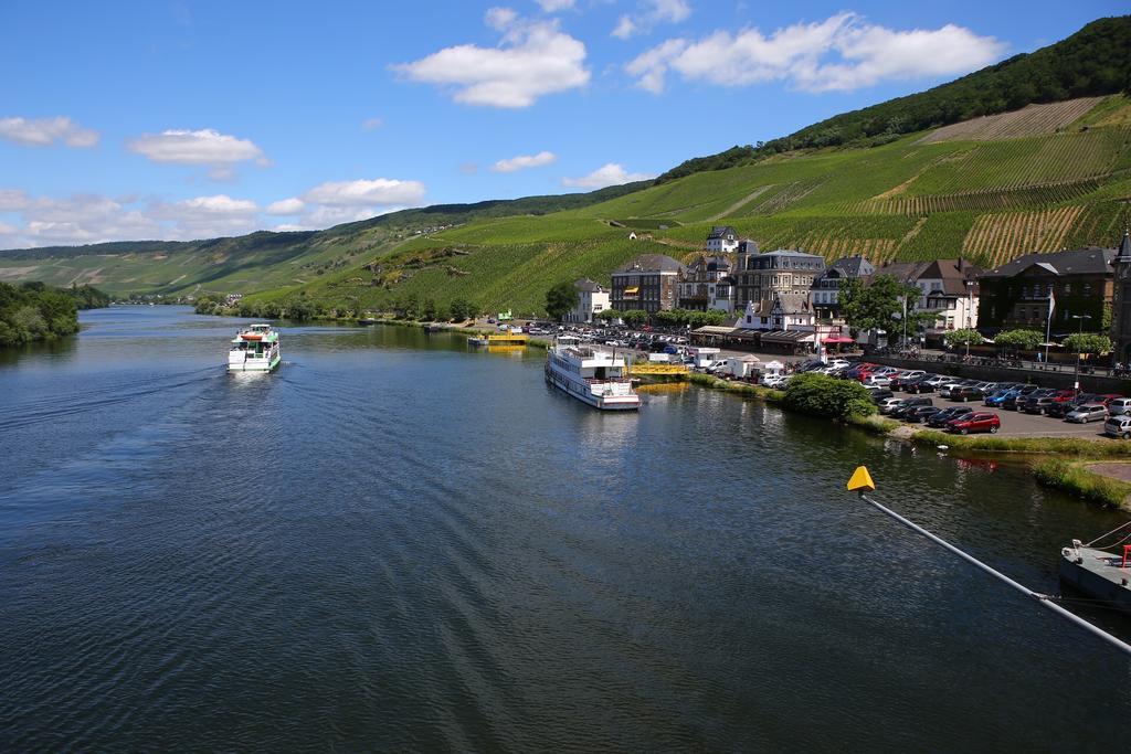 Weingut Bastian Hotell Brauneberg Exteriör bild